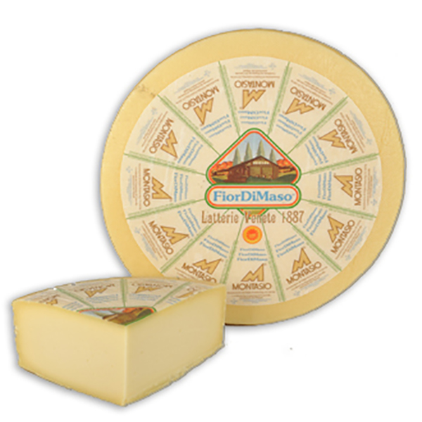 Montasio DOP Stagionato Scatola oltre 10 Mesi pcs approx. 6kg CAF