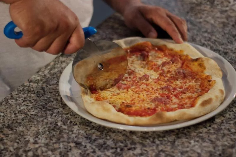 Rotella taglia pizza lama inox temperato smontabile/riaffilabile diam 10 cm 23x10cm
