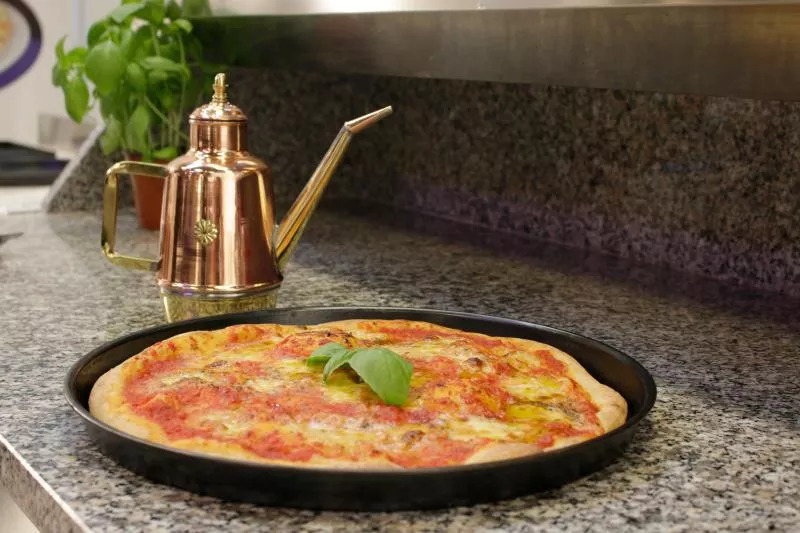 Teglia tonda ferro pizza 35cm sopra 32,5cm sotto